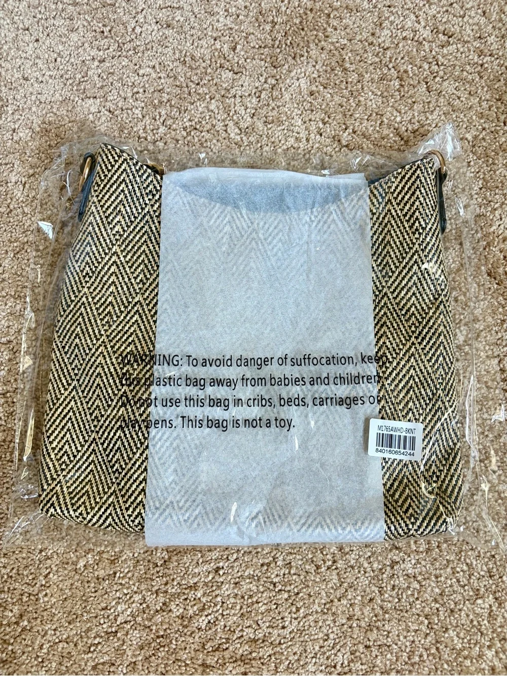 Jen & Co Emma Vegan Arrowhead Crossbody Bag